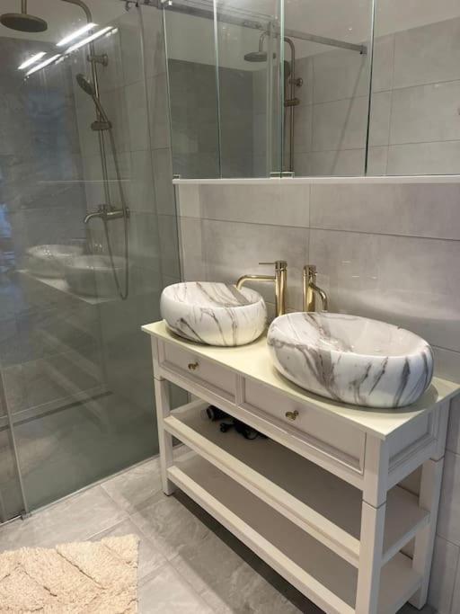 Modernes Design Apartment เวียนนา ภายนอก รูปภาพ