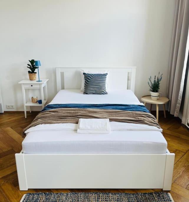 Modernes Design Apartment เวียนนา ภายนอก รูปภาพ