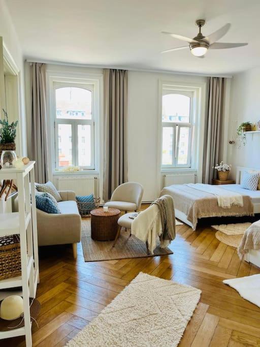 Modernes Design Apartment เวียนนา ภายนอก รูปภาพ